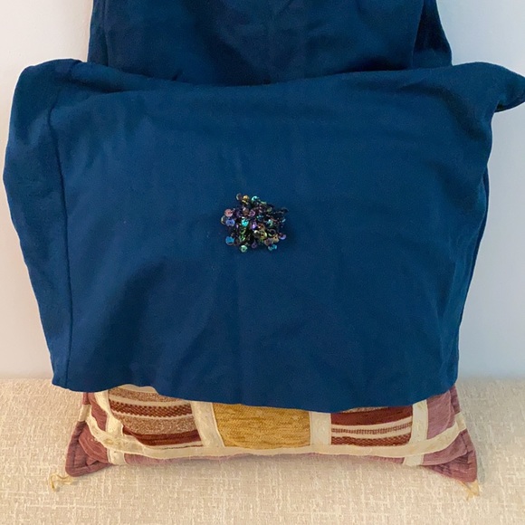 Unusual teal colored wool DVF dress, size 8 - Picture 3 of 7